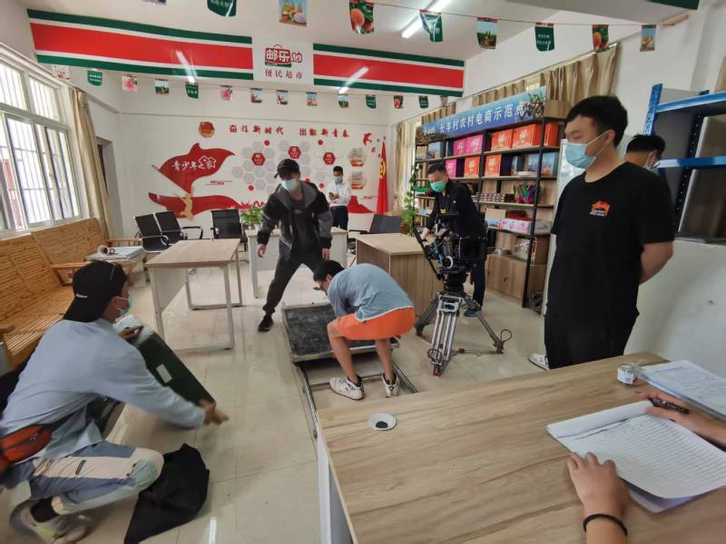 平川区广告片拍摄公司：极简主义践行者，少即是多的视觉哲学
