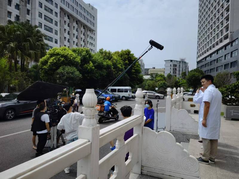 平川区广告片拍摄公司低成本实现高规格制作的诀窍